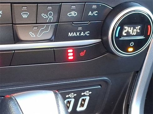 Used 2021 Ford EcoSport SE image 23