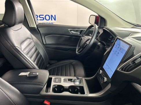 Used 2024 Ford Edge SEL AWD/4WD image 25