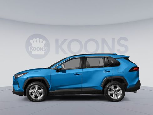 Used 2019 Toyota RAV4 XLE Premium w/ Advanced Technology Package AWD/4WD image 4