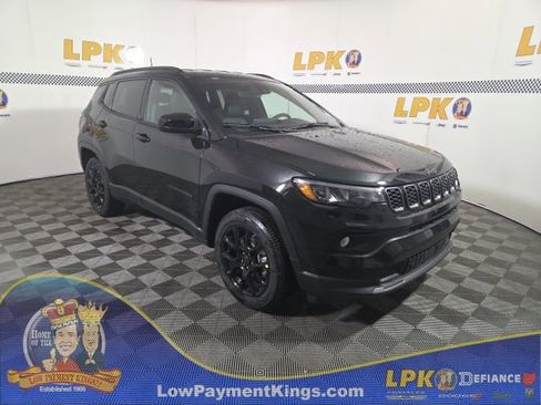 New 2026 Jeep Compass Latitude AWD/4WD image 1