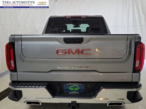 Certified 2024 GMC Sierra 1500 SLT w/ SLT Premium Package AWD/4WD image 4