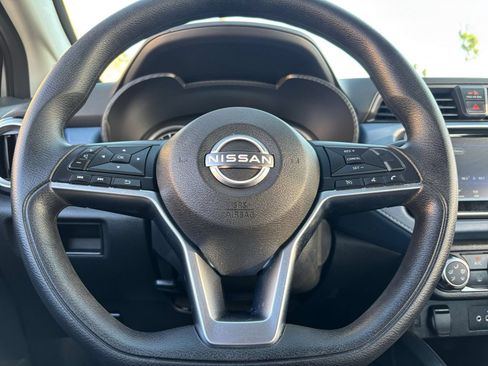 Used 2025 Nissan Versa SV FWD image 27
