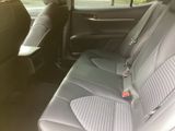 Used 2021 Toyota Camry SE image 4