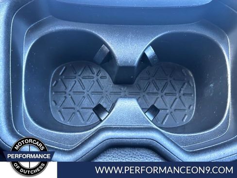 Used 2019 Toyota RAV4 LE w/ Carpet Mat Package image 28