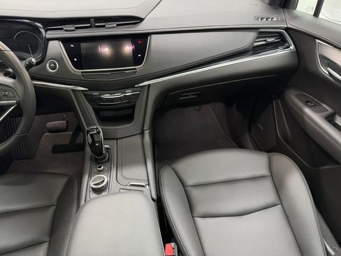 Used 2023 Cadillac XT6 Luxury FWD image 33