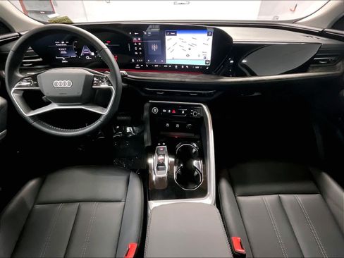 Certified 2025 Audi Q5 Premium AWD/4WD image 17