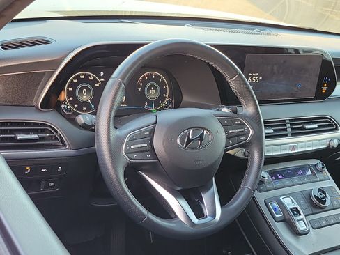 Used 2022 Hyundai Palisade Calligraphy w/ Winter Package FWD image 11