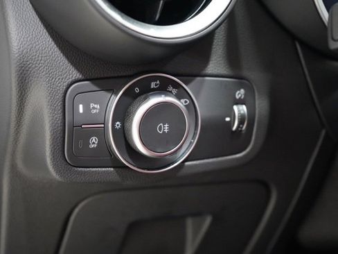 Used 2024 Alfa Romeo Stelvio Veloce image 20