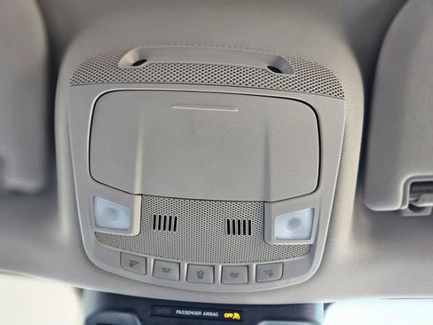 Used 2024 Ford Expedition Max XLT image 26