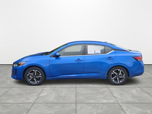Used 2024 Nissan Sentra SV FWD image 7