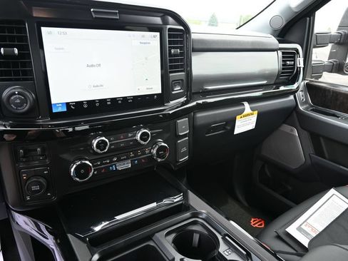 New 2026 Ford F250 Lariat w/ Black Appearance Package AWD/4WD image 20