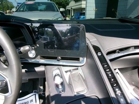 Used 2024 Chevrolet Corvette Stingray Coupe w/ 1LT RWD image 11