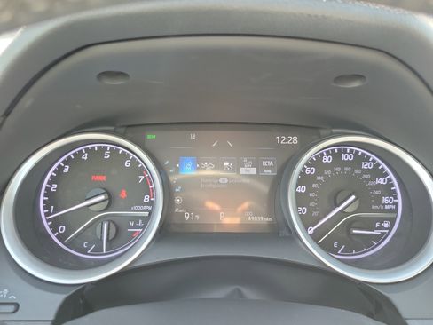 Used 2022 Toyota Camry XLE image 24