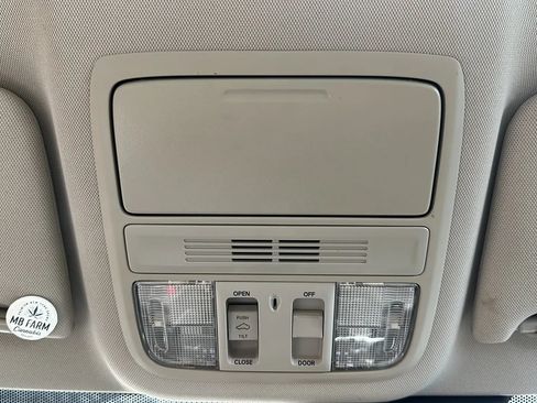 Used 2020 Honda Accord EX image 25