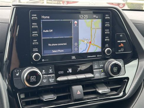 Used 2021 Toyota Highlander XSE image 34