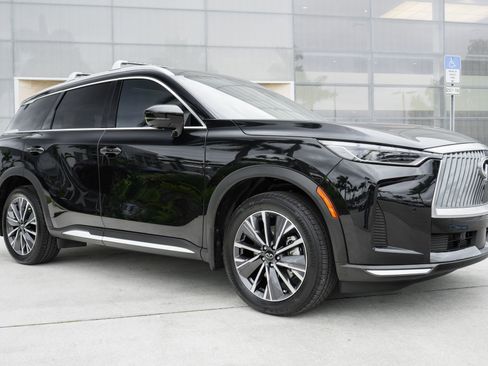 Used 2026 INFINITI QX60 Luxe w/ Cargo Package image 3