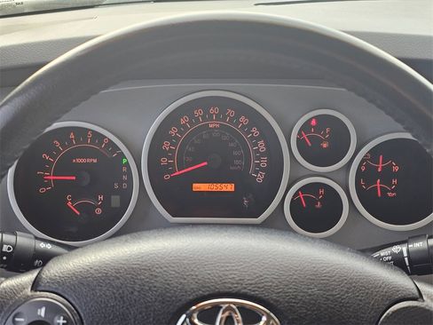 Used 2008 Toyota Tundra 4x4 CrewMax image 22