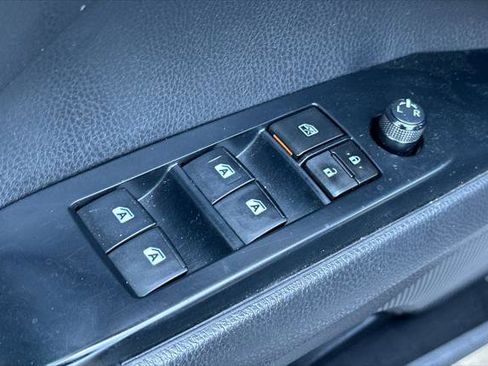 Certified 2020 Toyota Camry SE FWD image 13