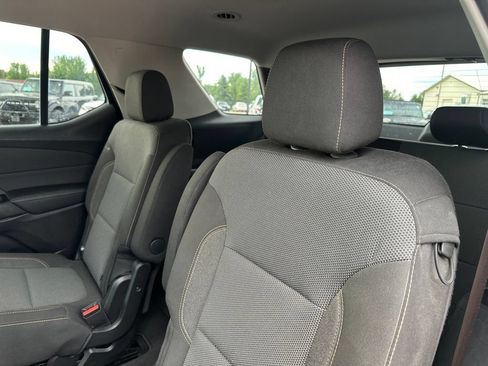 Used 2021 Chevrolet Traverse LT AWD/4WD image 23