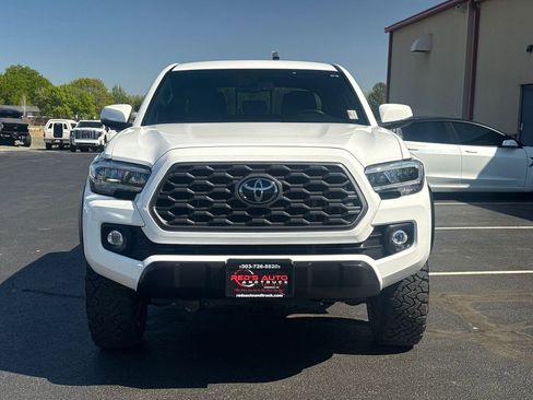 Used 2023 Toyota Tacoma TRD Off-Road AWD/4WD image 15