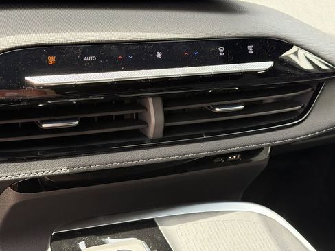 New 2026 Buick Enclave Sport Touring w/ Super Cruise Package FWD image 25