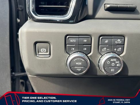Used 2024 GMC Sierra 1500 Denali Ultimate AWD/4WD image 17