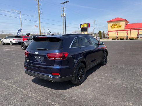Used 2019 Kia Sorento S image 3