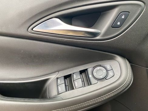 Used 2024 Buick Encore GX Preferred w/ Comfort Package FWD image 16