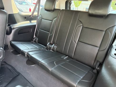 Used 2019 Chevrolet Suburban LT AWD/4WD image 16