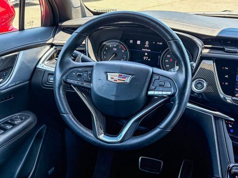 Certified 2024 Cadillac XT6 Sport w/ Technology Package AWD/4WD image 15