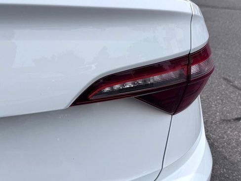 Used 2020 Volkswagen Jetta R-Line FWD image 9