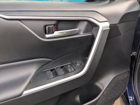 Used 2024 Toyota RAV4 XLE Premium image 5