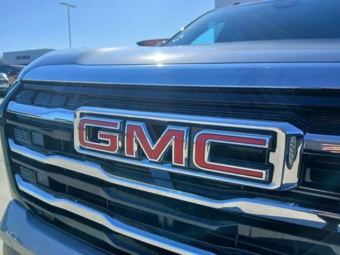 New 2026 GMC Terrain Elevation w/ Elevation Premium Package image 30