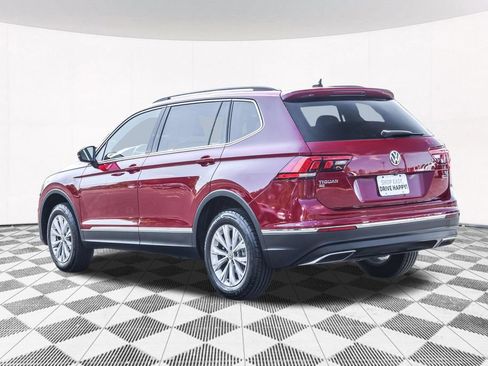 Used 2018 Volkswagen Tiguan SEL AWD/4WD image 14