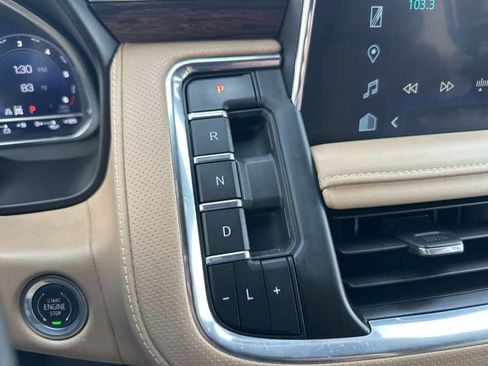 Used 2024 Chevrolet Tahoe Premier AWD/4WD image 28