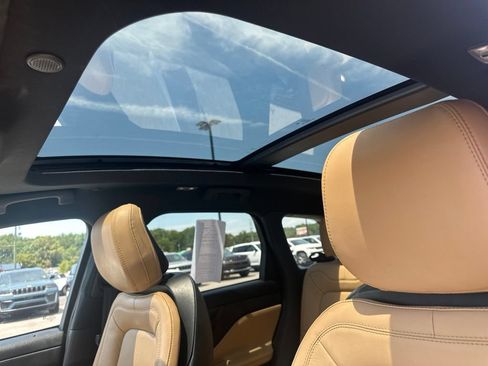 Used 2020 Lincoln Corsair Reserve w/ Elements Package FWD image 26
