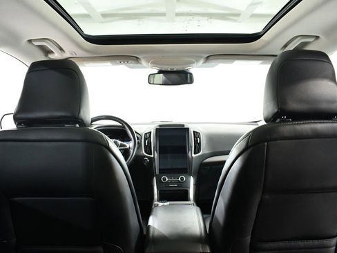 Used 2024 Ford Edge SEL w/ Convenience Package image 17