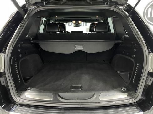 Used 2018 Jeep Grand Cherokee Limited image 27