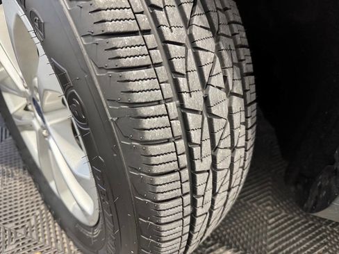 Used 2021 Ford Escape SE image 45