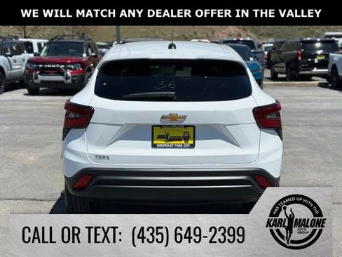 New 2026 Chevrolet Trax LS w/ LS Convenience Package FWD image 4