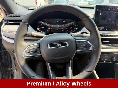 Used 2024 Jeep Compass Latitude AWD/4WD image 15