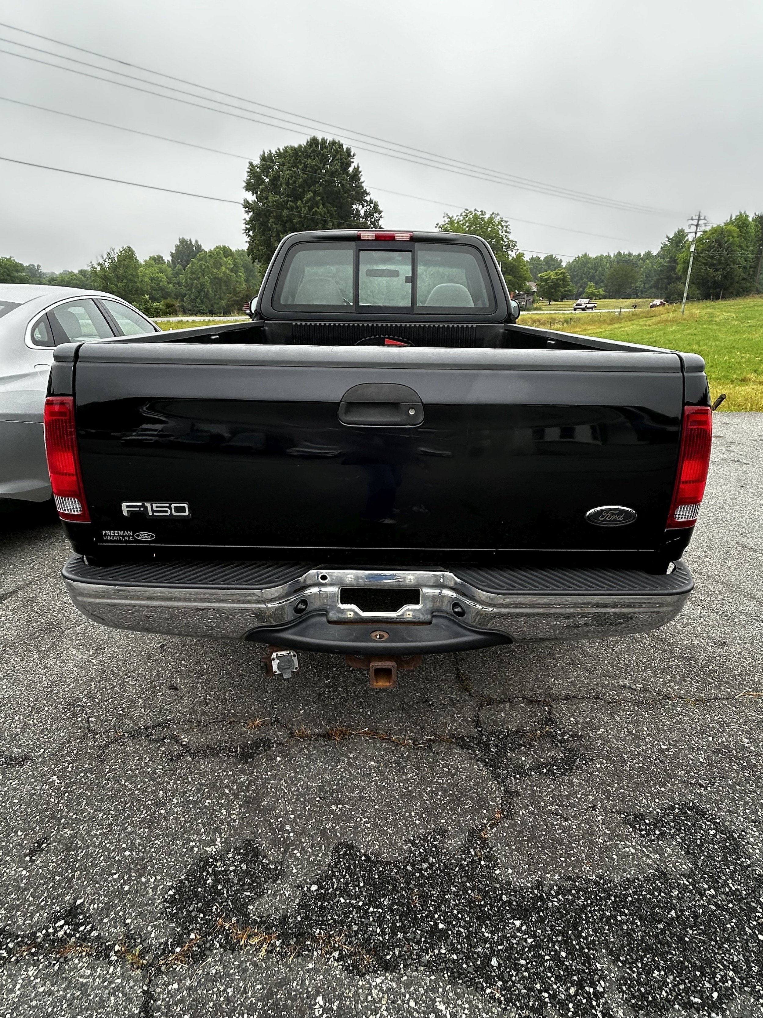 Used 2001 Ford F150 XL RWD image 3