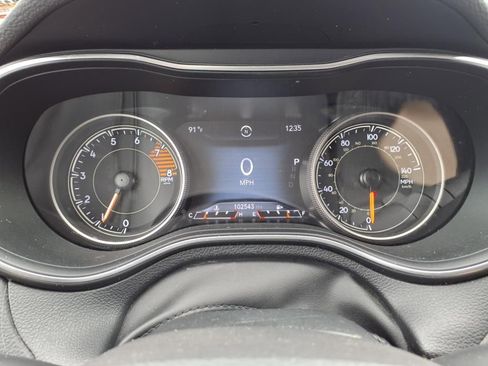 Used 2019 Jeep Cherokee Trailhawk image 16