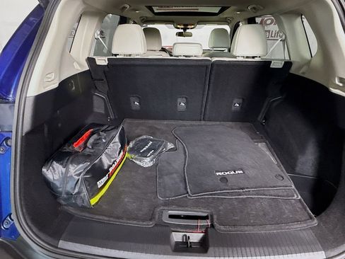 Certified 2021 Nissan Rogue SV w/ Premium Package AWD/4WD image 28