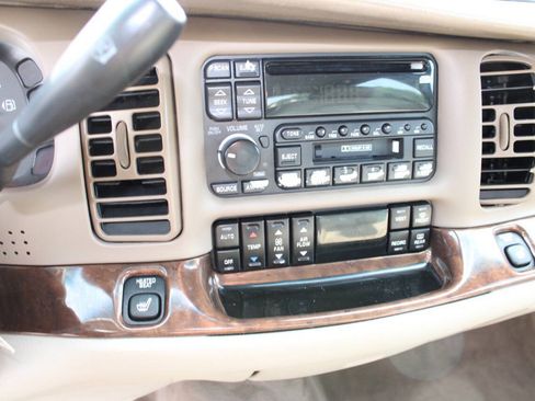 Used 2004 Buick Park Avenue FWD image 15