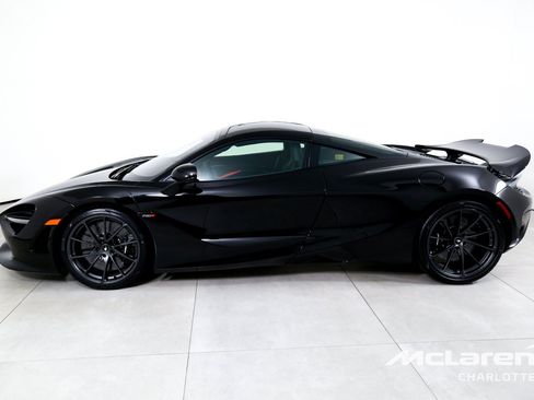 New 2027 McLaren 750S RWD image 6