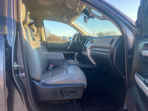 Used 2020 Toyota Tundra Limited image 32