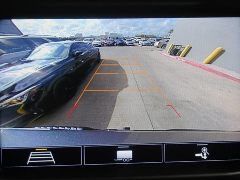 Used 2020 Chevrolet Silverado 1500 LT w/ Texas Edition image 16