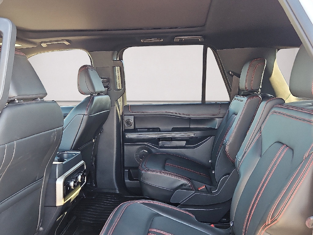 Used 2022 Ford Expedition Max Limited RWD image 19