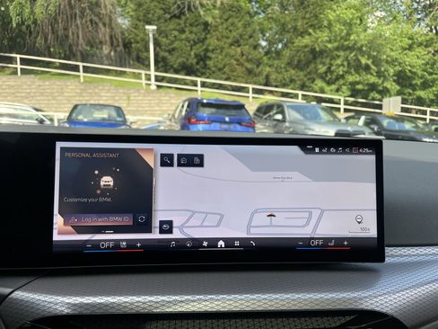 Used 2025 BMW 330i xDrive Sedan image 12